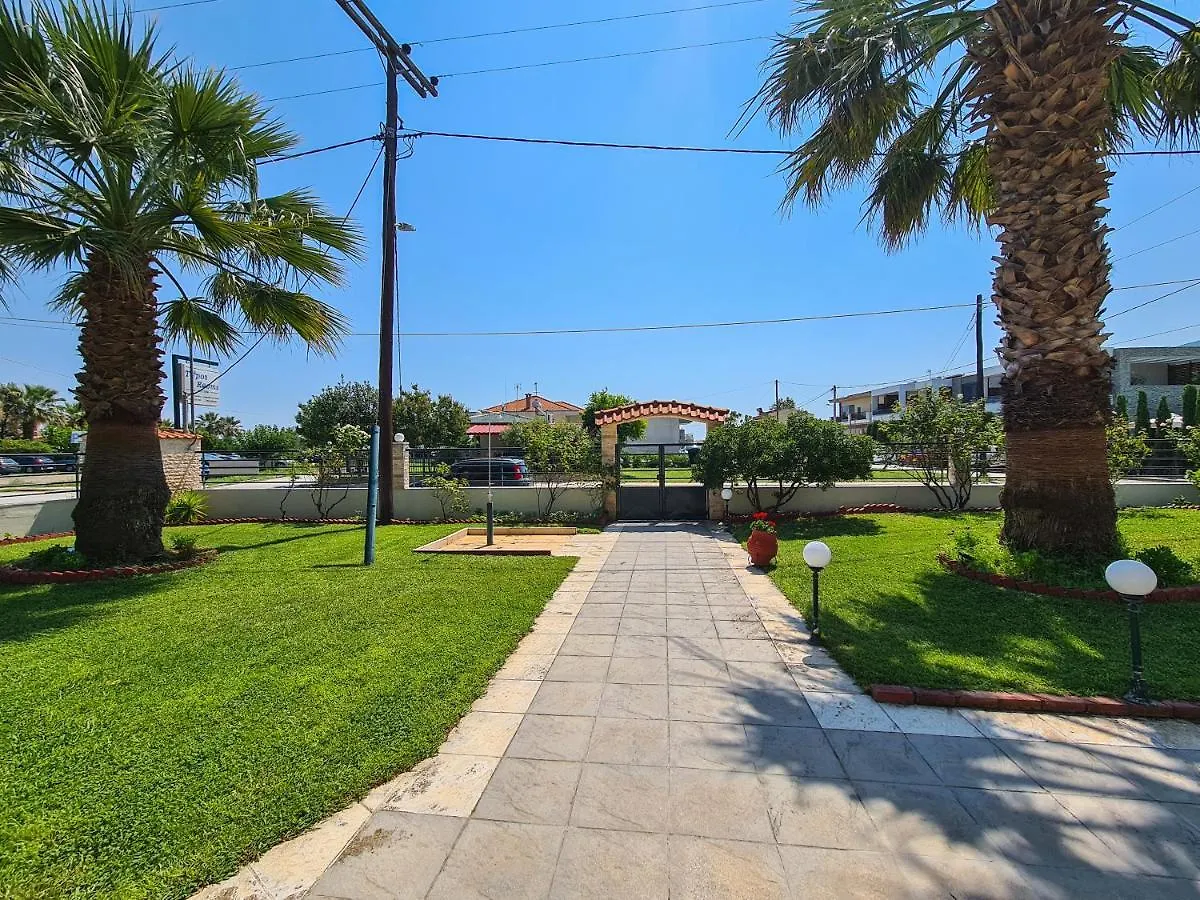 Tsipos Rooms Stavros  Aparthotel