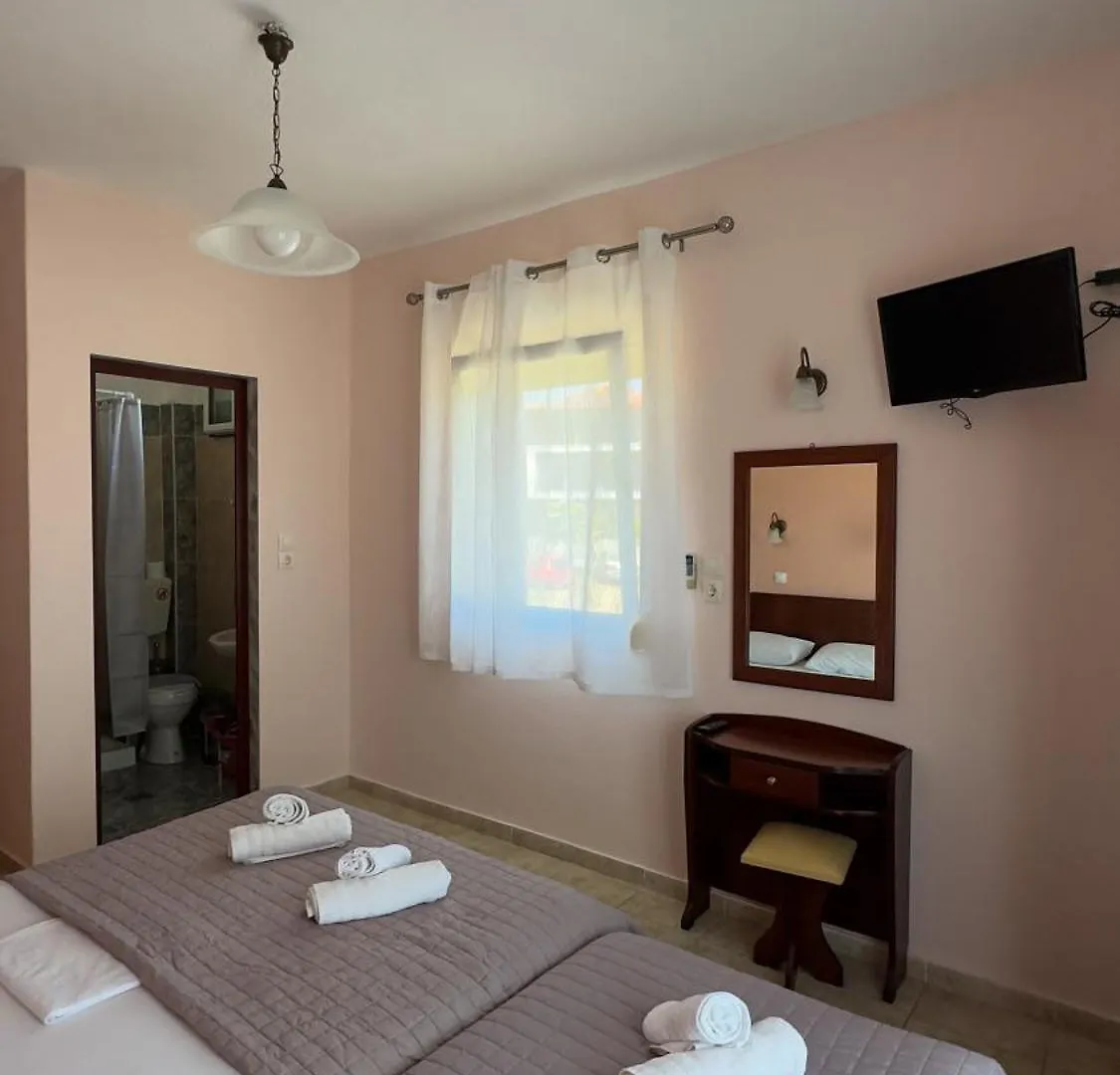 Tsipos Rooms Stavros  Greece